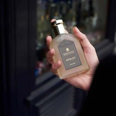 Sea Salt Spray Explained: Shine, Volume & Texture in a Bottle